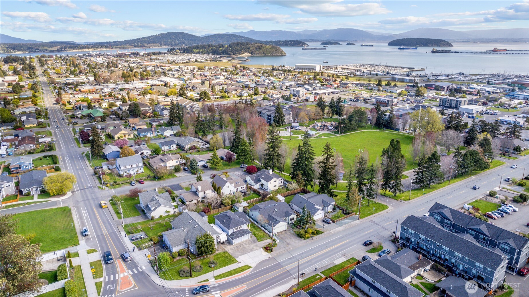 1211 31st Street , Anacortes, WA 98221