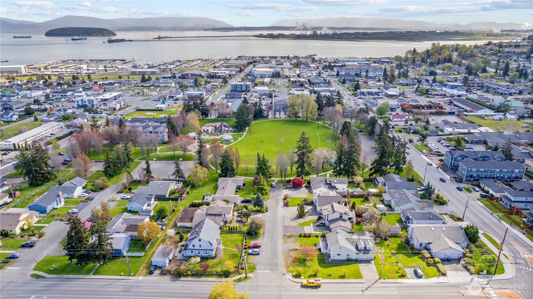 1211 31st Street , Anacortes, WA 98221
