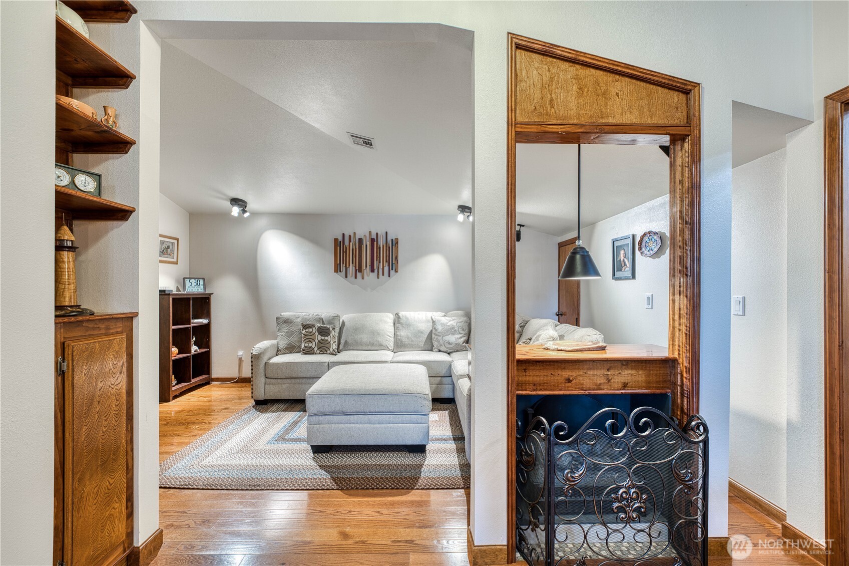 481 E Leeds , Shelton, WA 98584