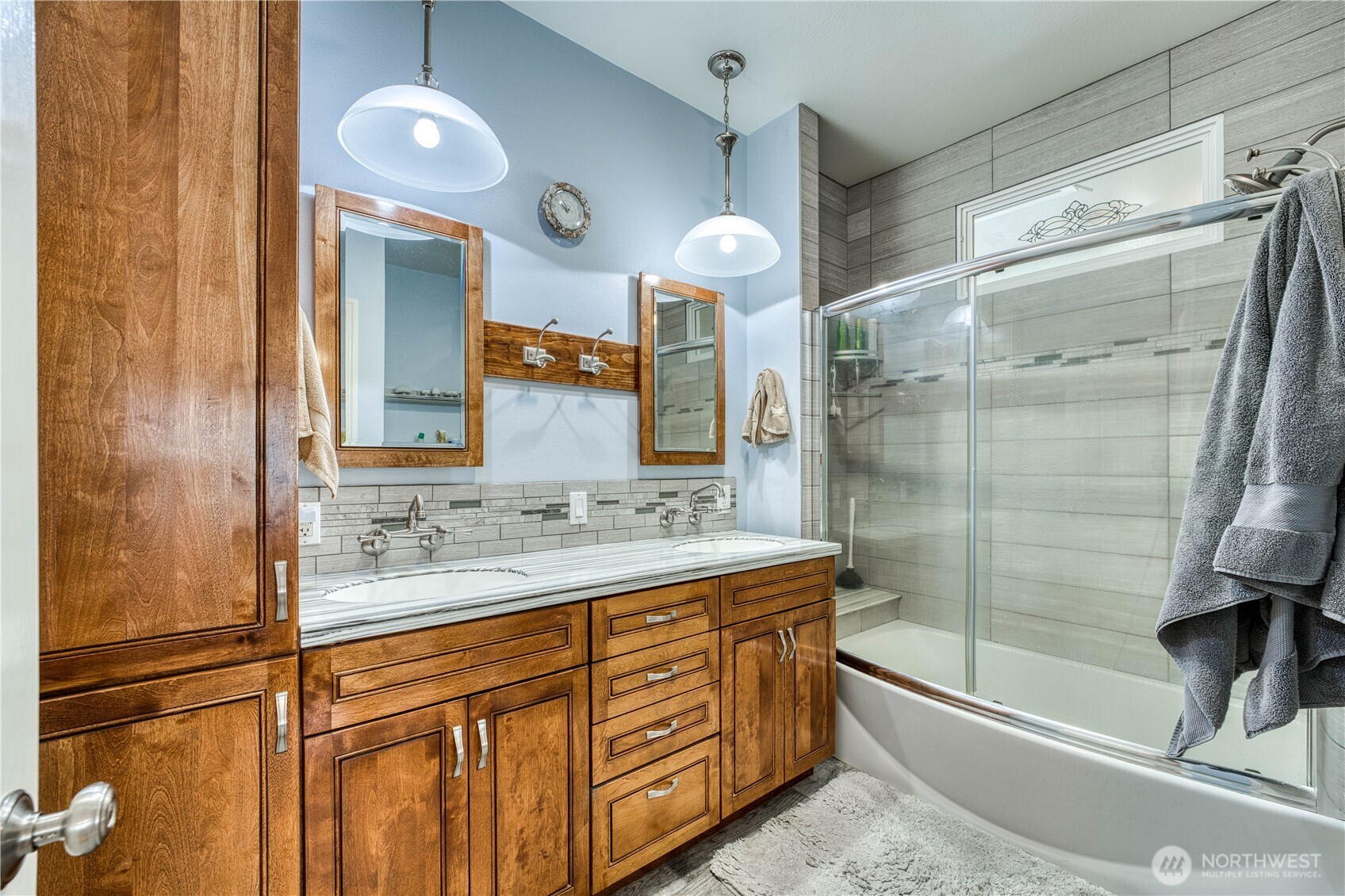 481 E Leeds , Shelton, WA 98584