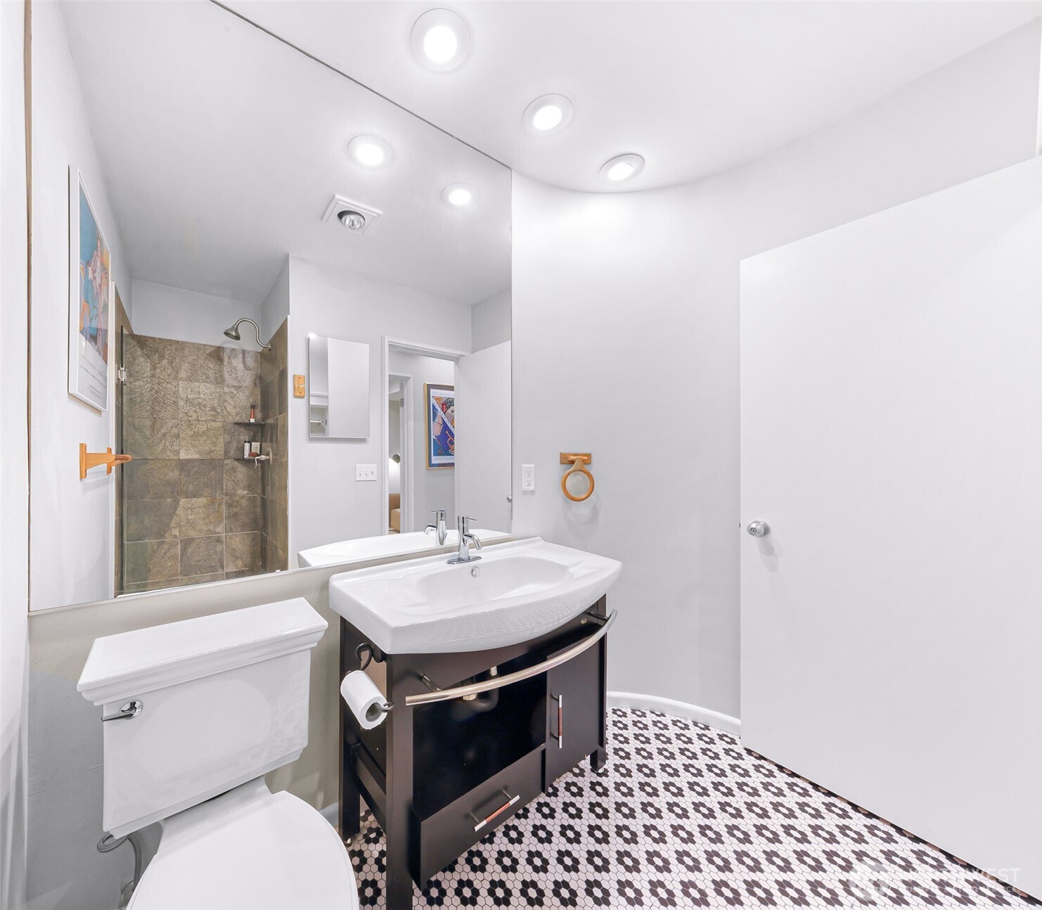 2134 Waverly Place N #202, Seattle, WA 98109
