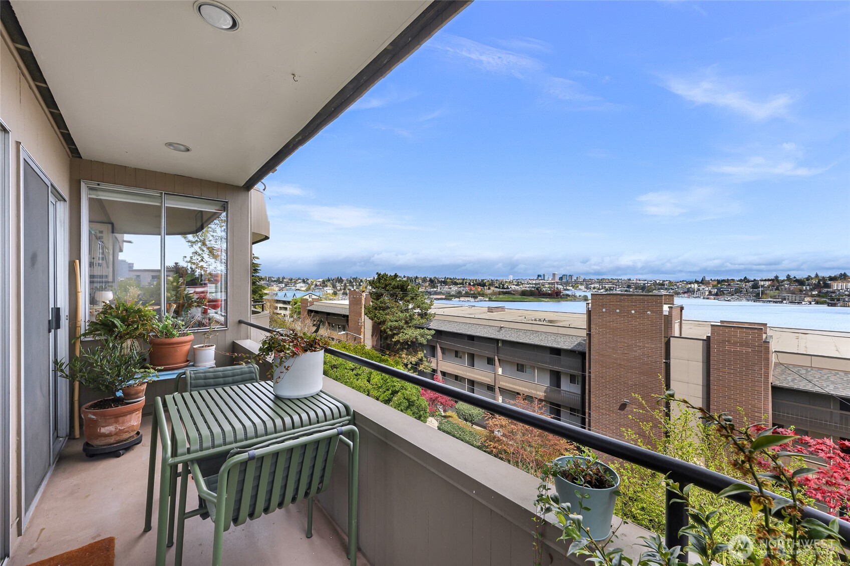 2134 Waverly Place N #202, Seattle, WA 98109