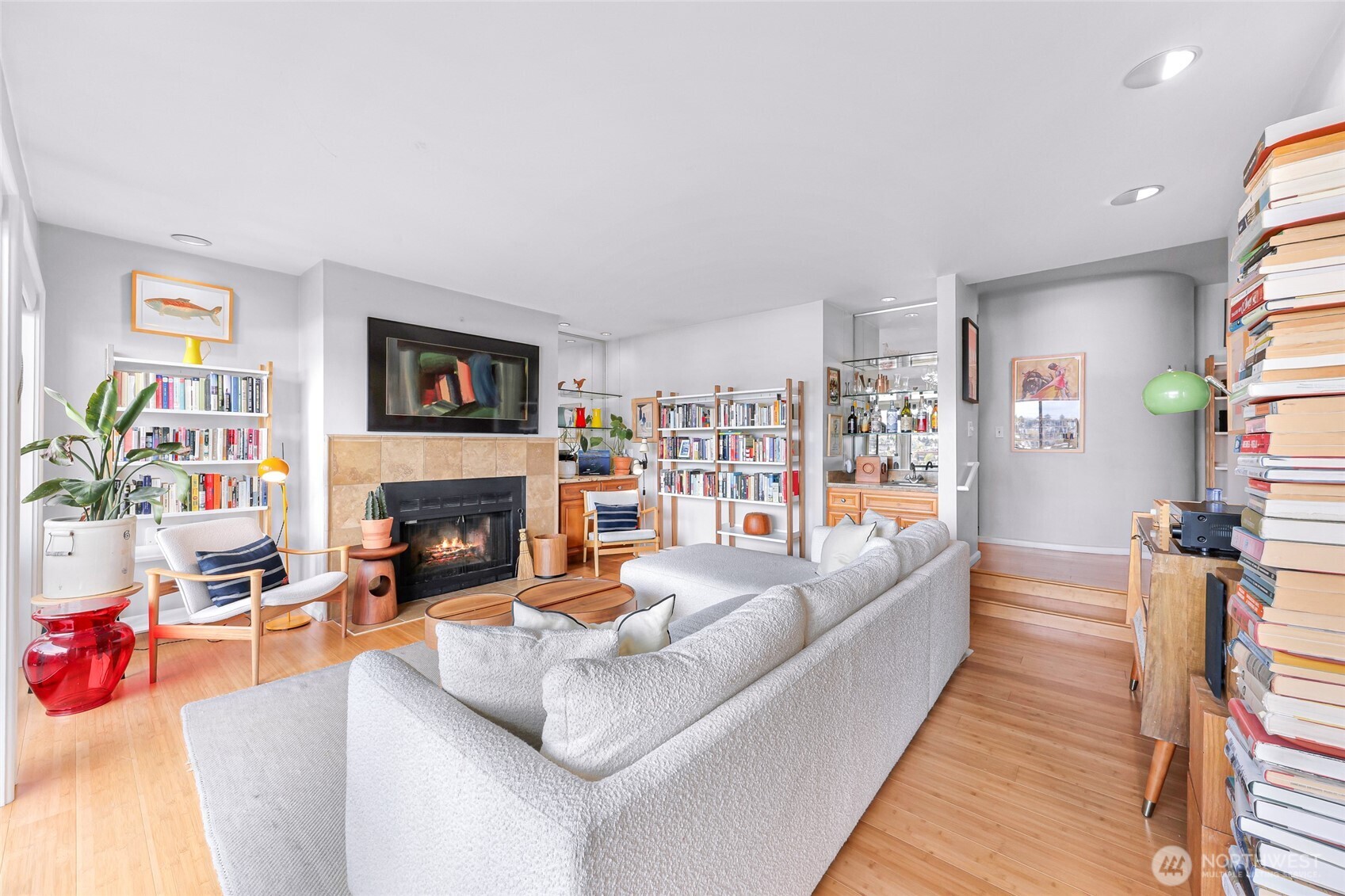 2134 Waverly Place N #202, Seattle, WA 98109