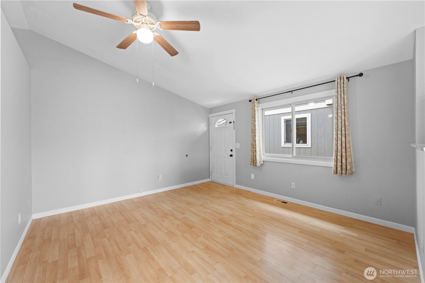 709 Lois Lane , Sultan, WA 98294