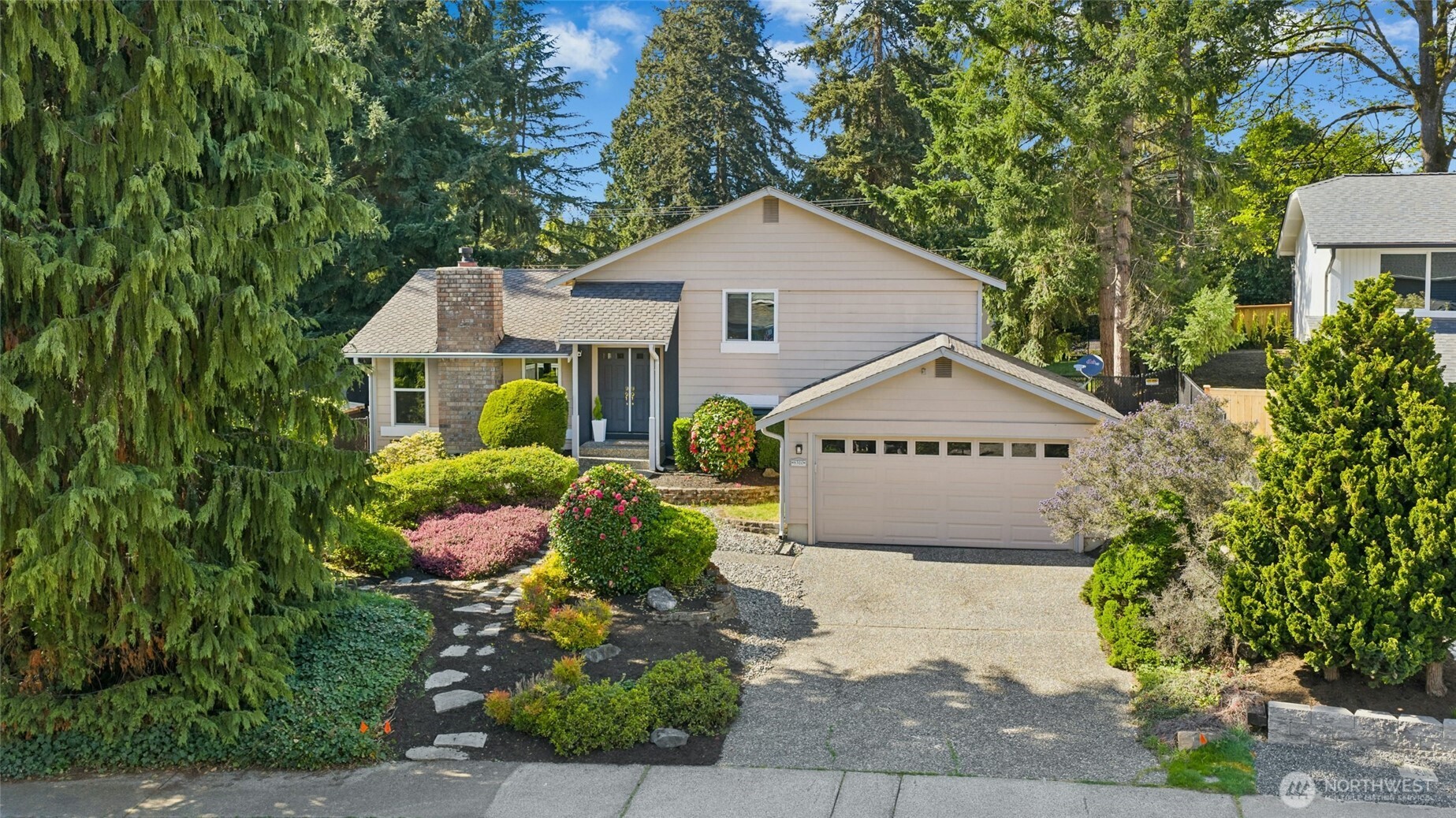 8310 NE 122nd Place , Kirkland, WA 98034-5838