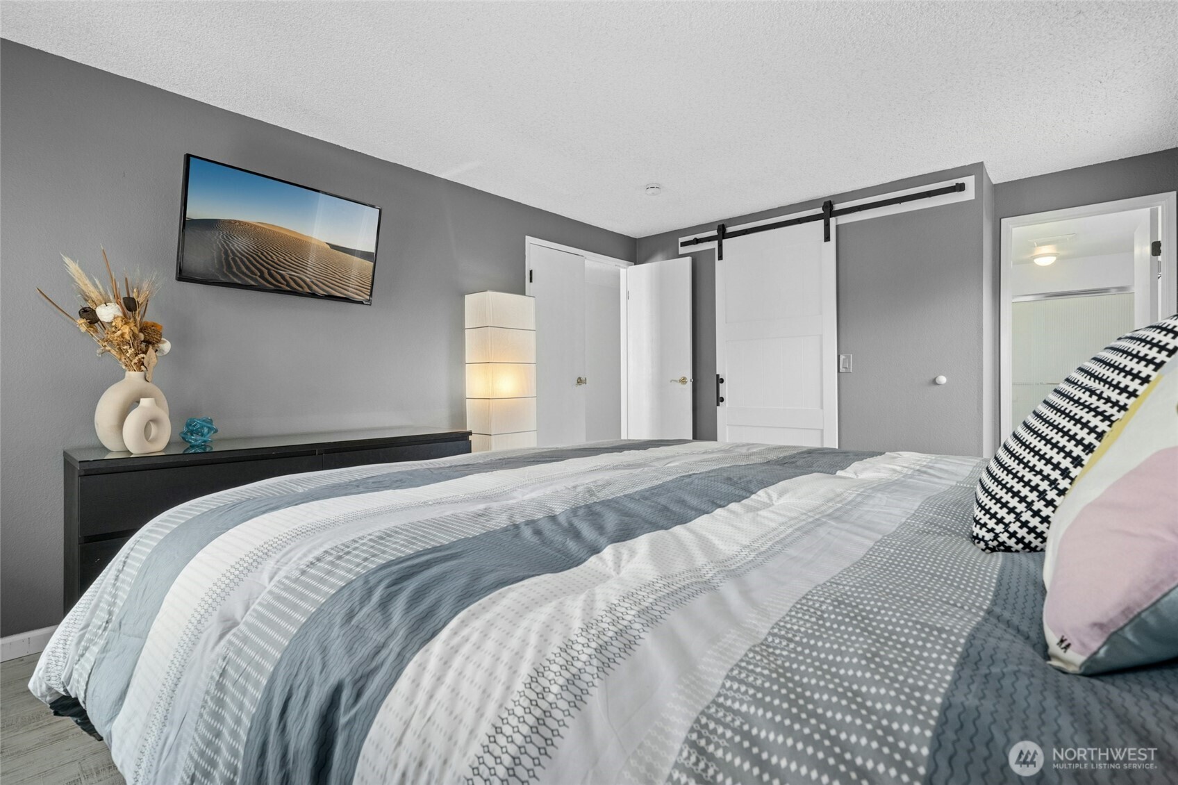 8310 NE 122nd Place , Kirkland, WA 98034-5838