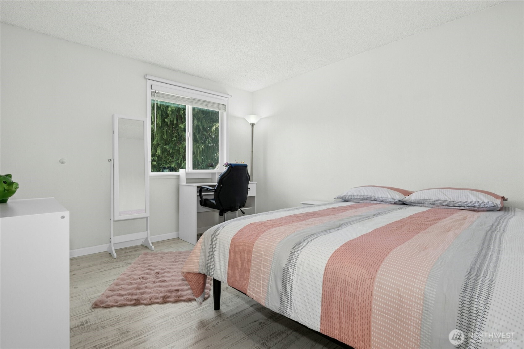 8310 NE 122nd Place , Kirkland, WA 98034-5838