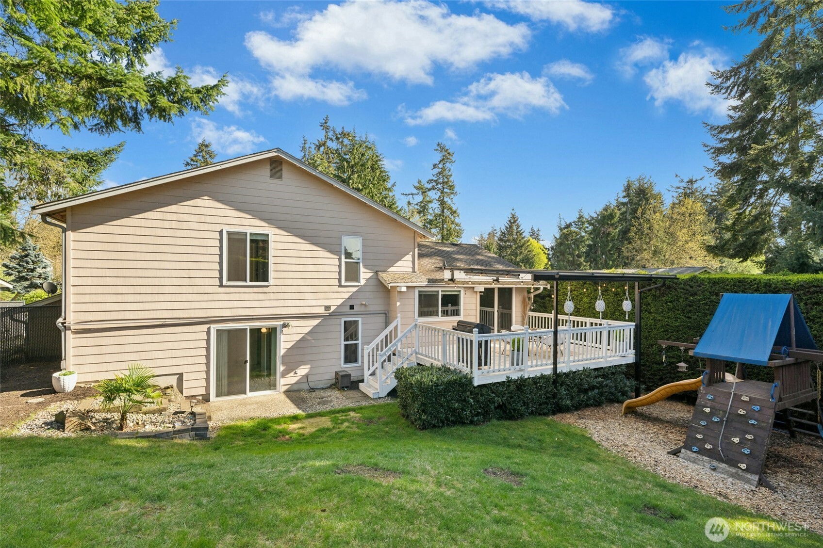 8310 NE 122nd Place , Kirkland, WA 98034-5838