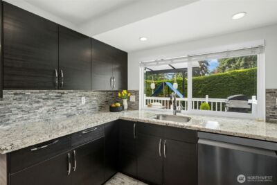 8310 NE 122nd Place , Kirkland, WA 98034-5838 - Photo 9