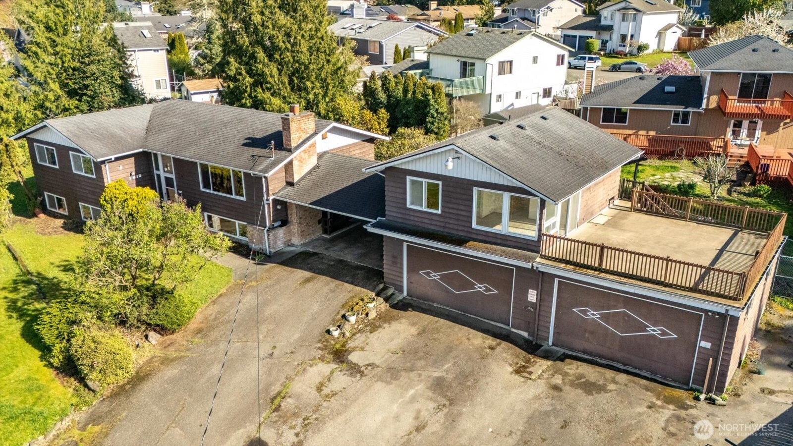 1215 S 234th Place , Des Moines, WA 98198