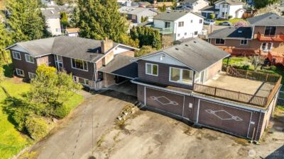 1215 S 234th Place , Des Moines, WA 98198