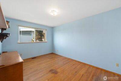 1215 S 234th Place , Des Moines, WA 98198 - Photo 12