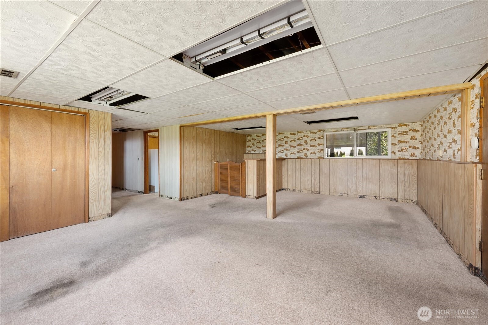 1215 S 234th Place , Des Moines, WA 98198