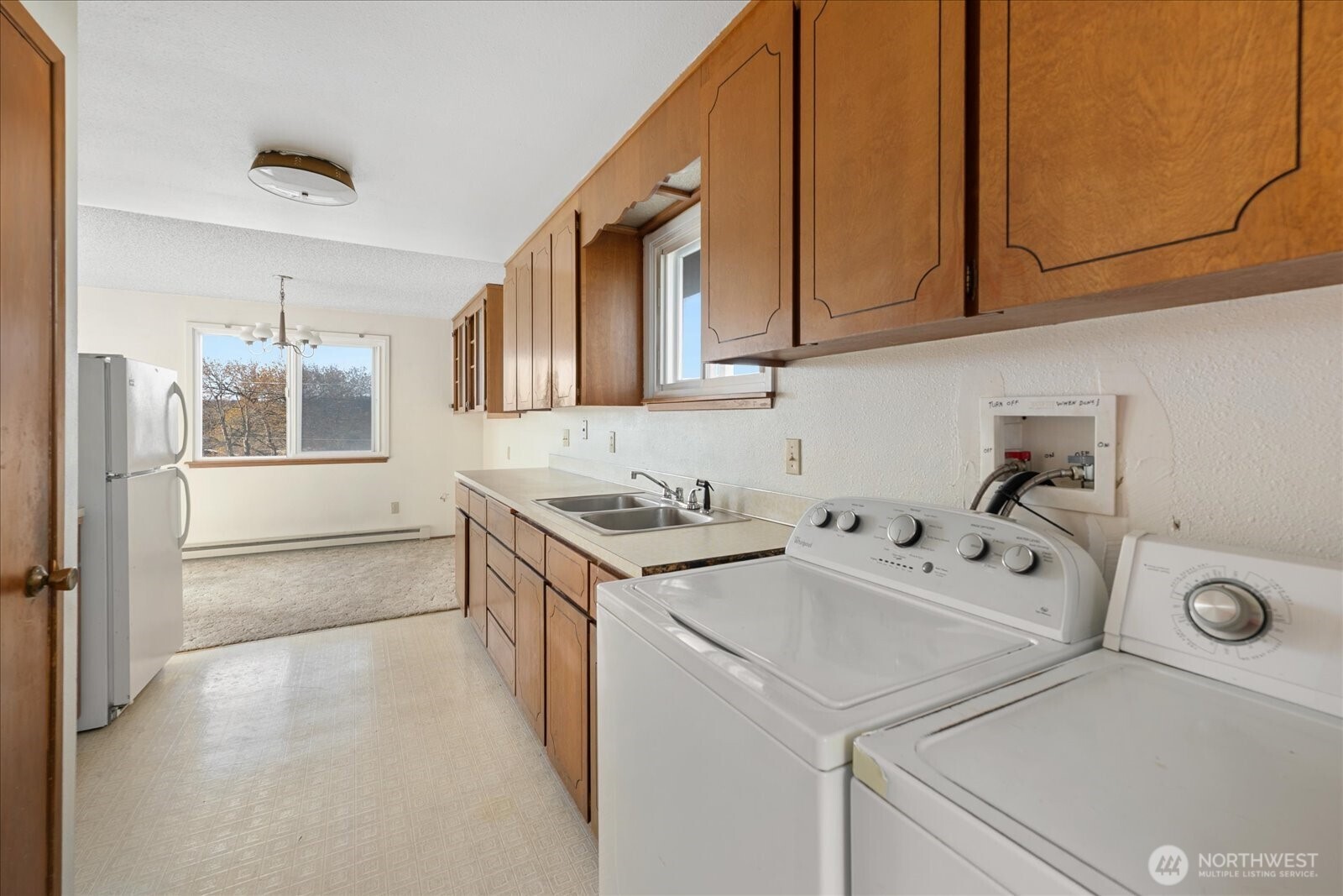 1215 S 234th Place , Des Moines, WA 98198