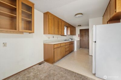 1215 S 234th Place , Des Moines, WA 98198 - Photo 23