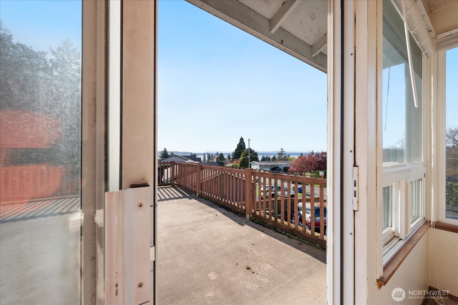 1215 S 234th Place , Des Moines, WA 98198