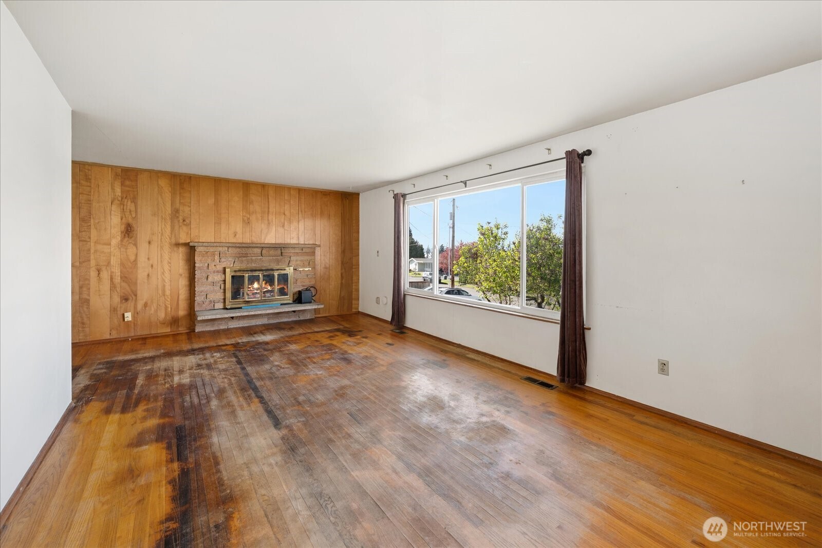 1215 S 234th Place , Des Moines, WA 98198