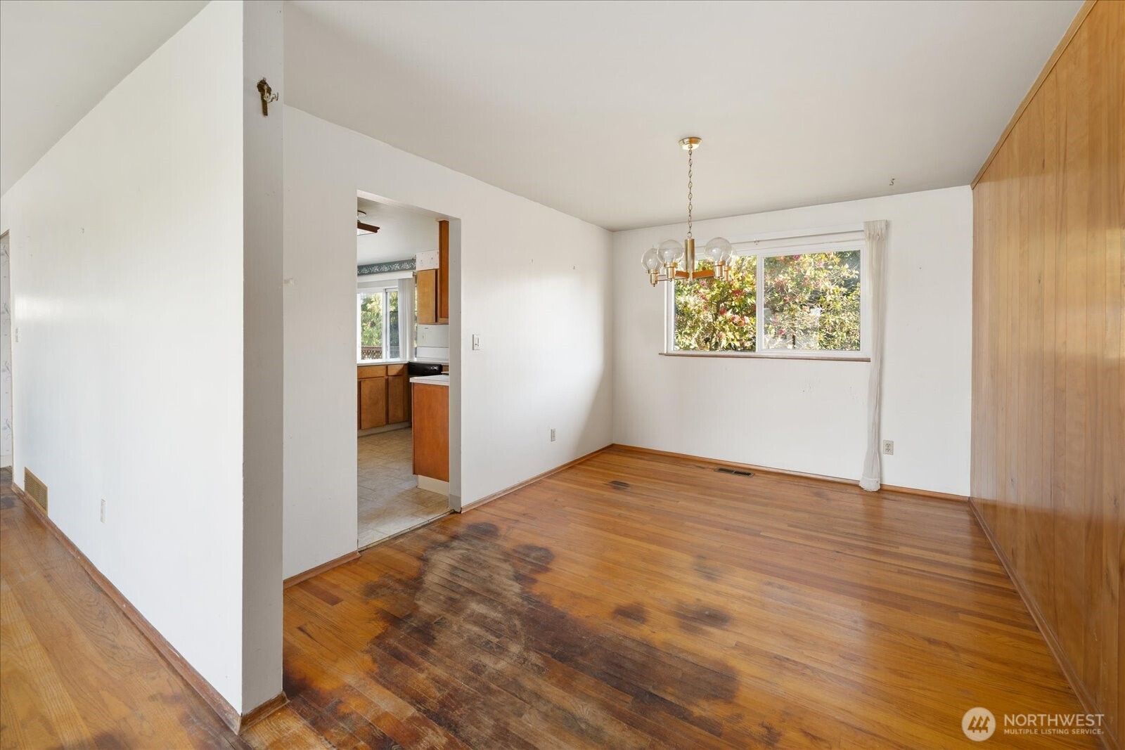 1215 S 234th Place , Des Moines, WA 98198