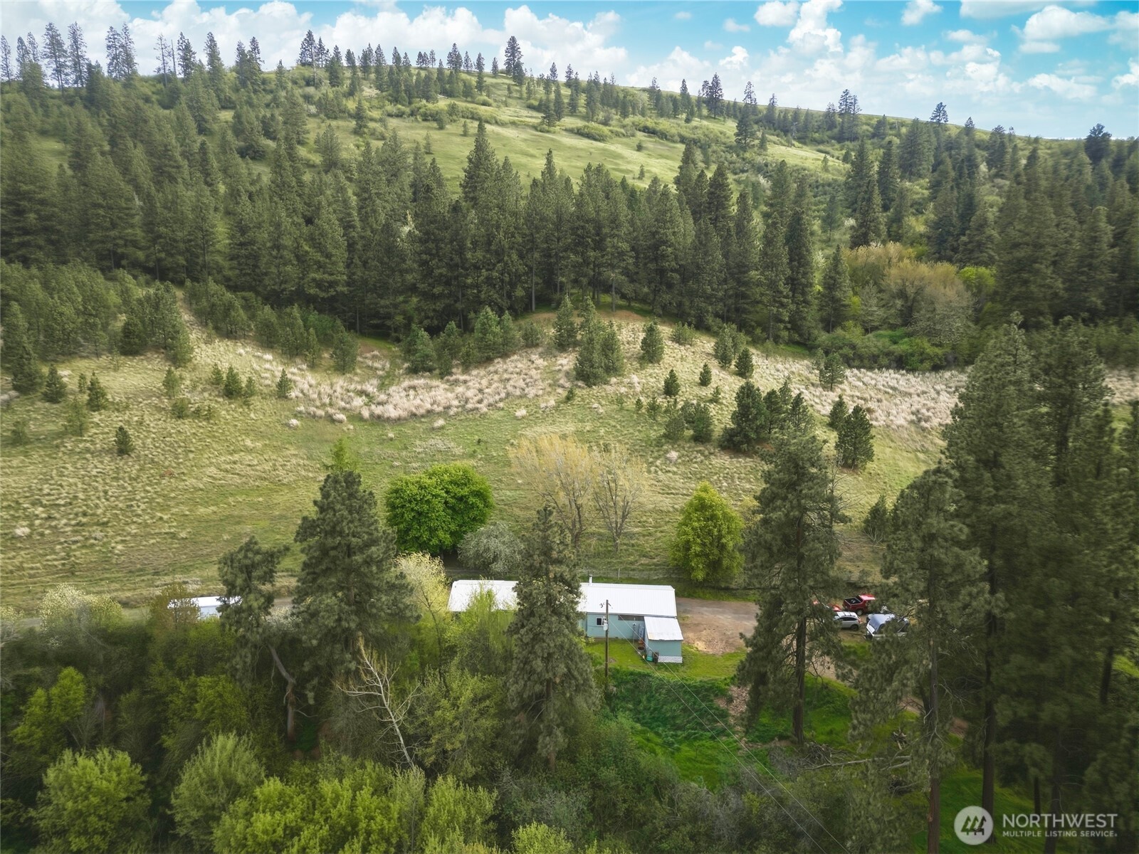 938 Patit Road , Dayton, WA 99328