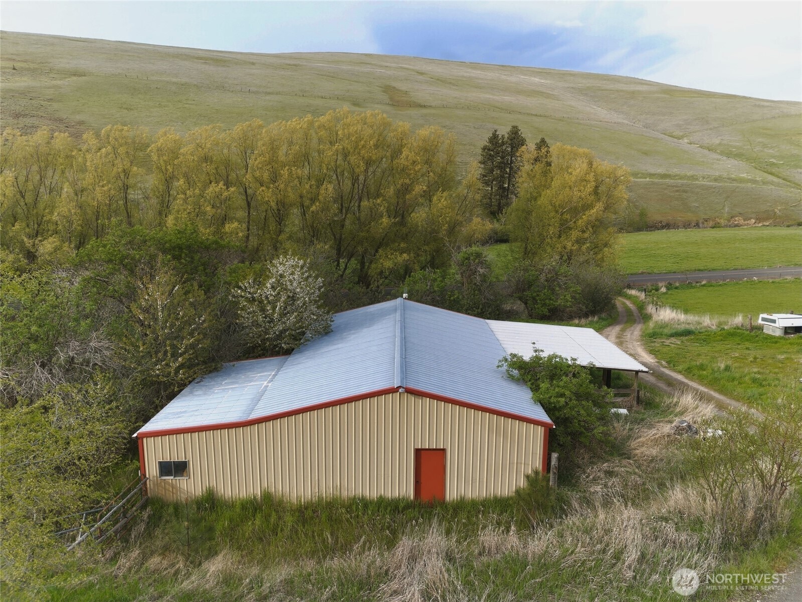 938 Patit Road , Dayton, WA 99328