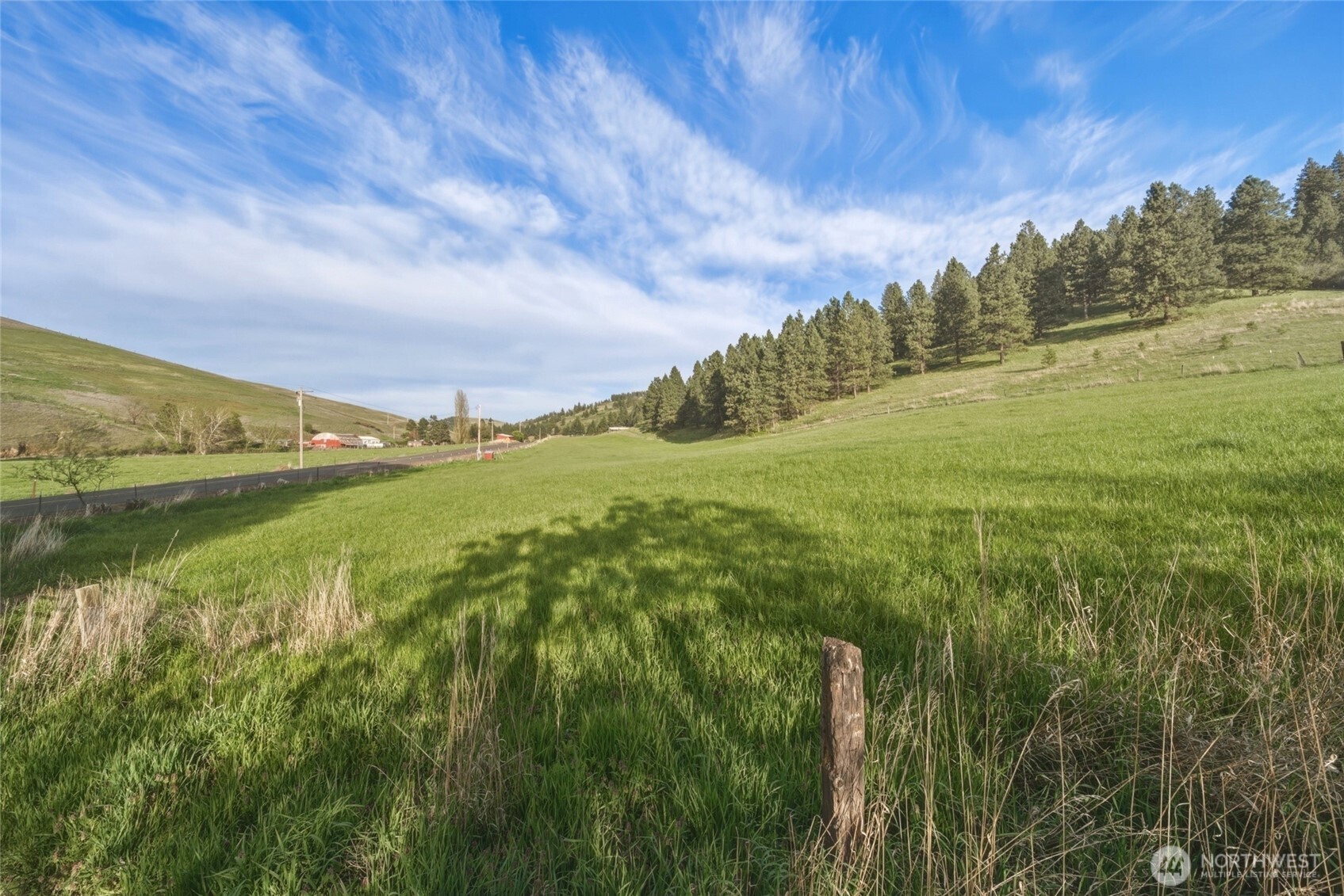 938 Patit Road , Dayton, WA 99328