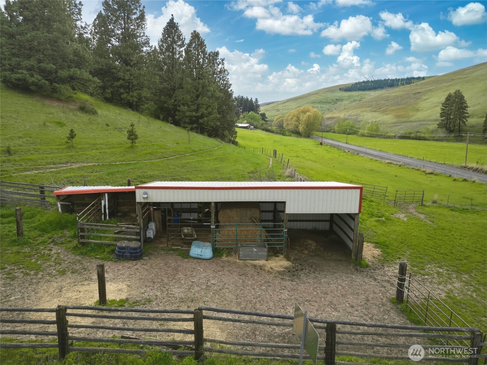 938 Patit Road , Dayton, WA 99328