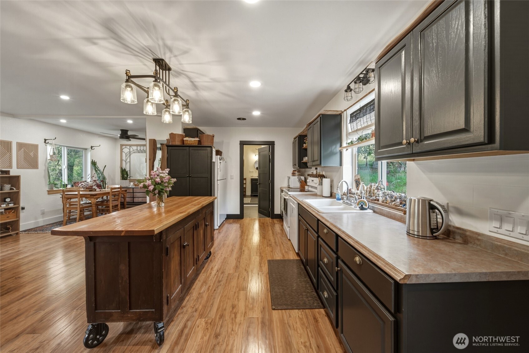 938 Patit Road , Dayton, WA 99328