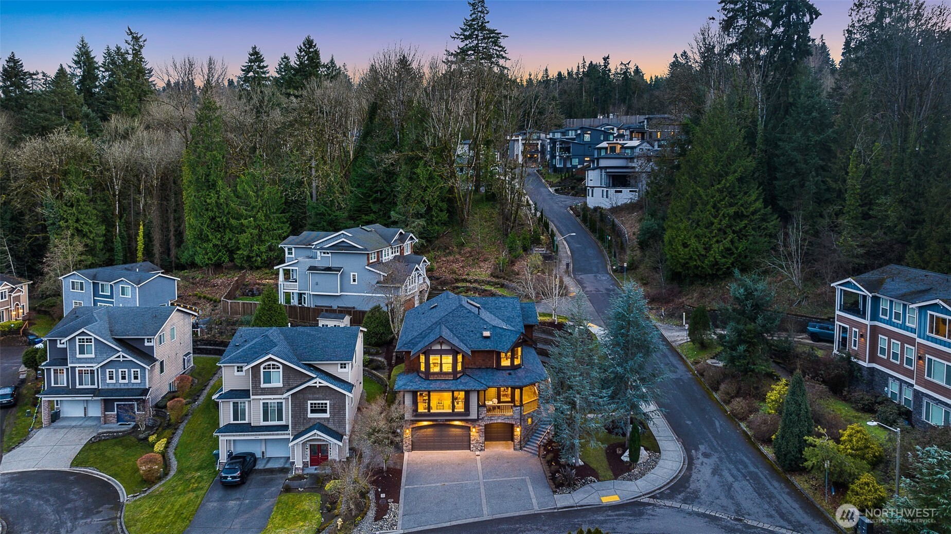 16305 SE 37th Street , Bellevue, WA 98008