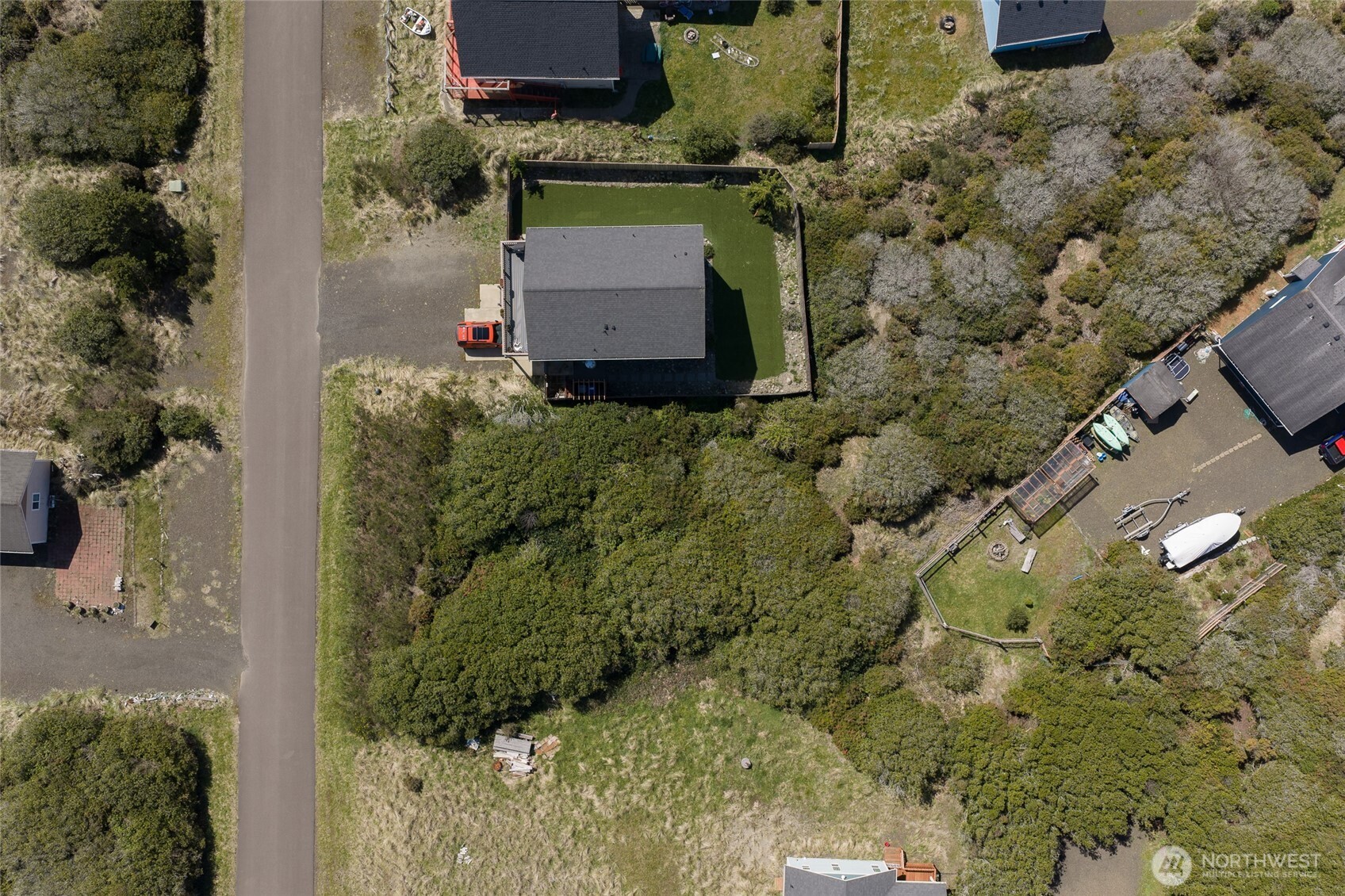 408 S Bel Air Loop SW, Ocean Shores, WA 98569