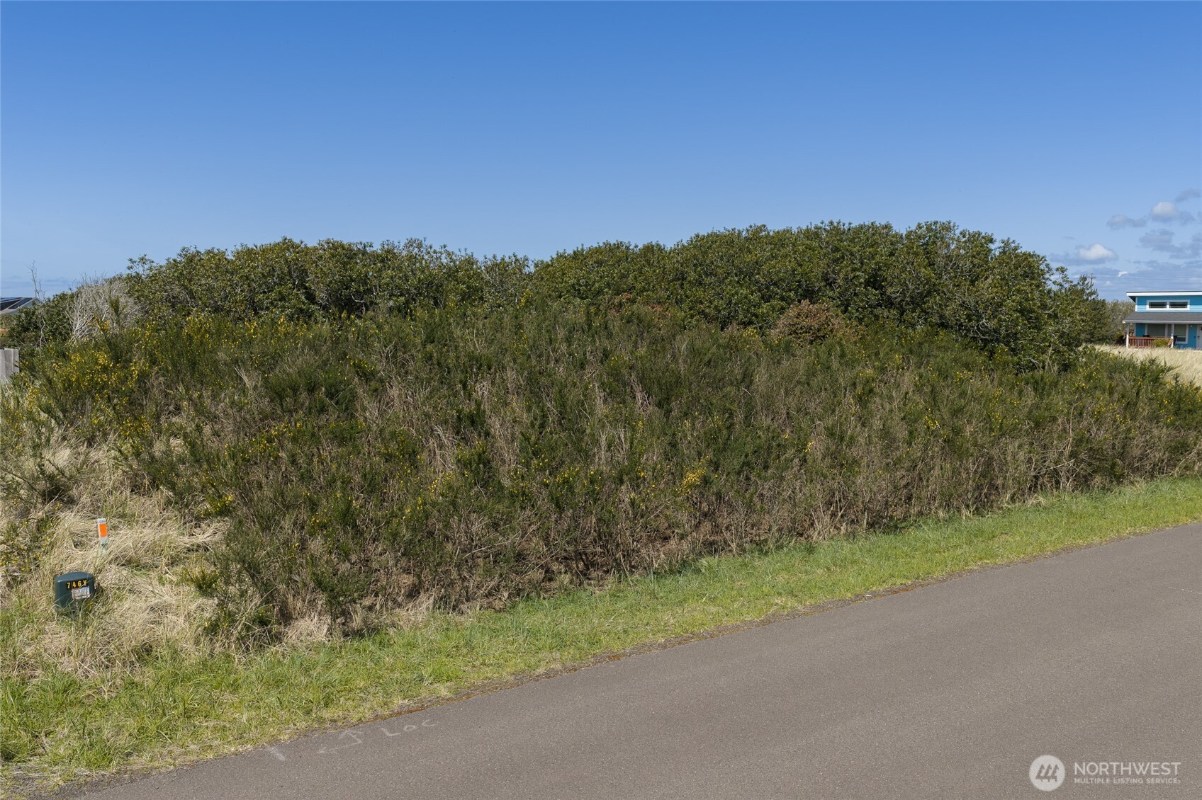 408 S Bel Air Loop SW, Ocean Shores, WA 98569