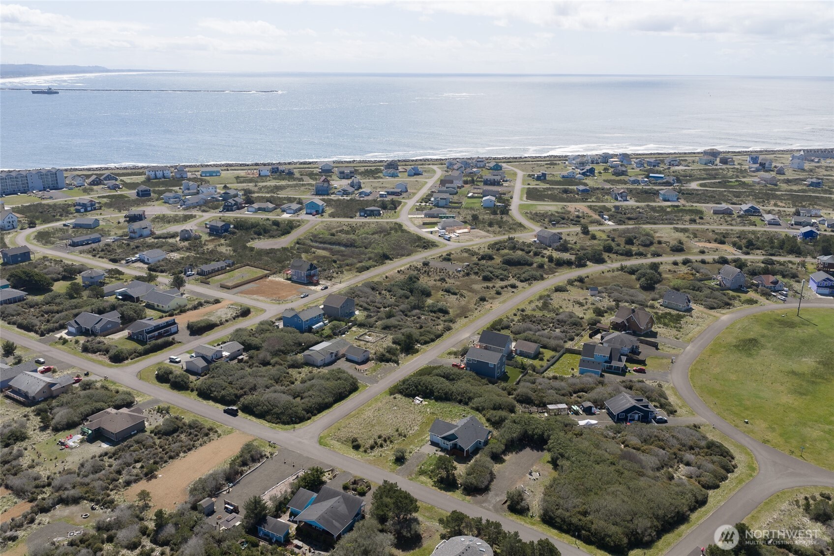 408 S Bel Air Loop SW, Ocean Shores, WA 98569