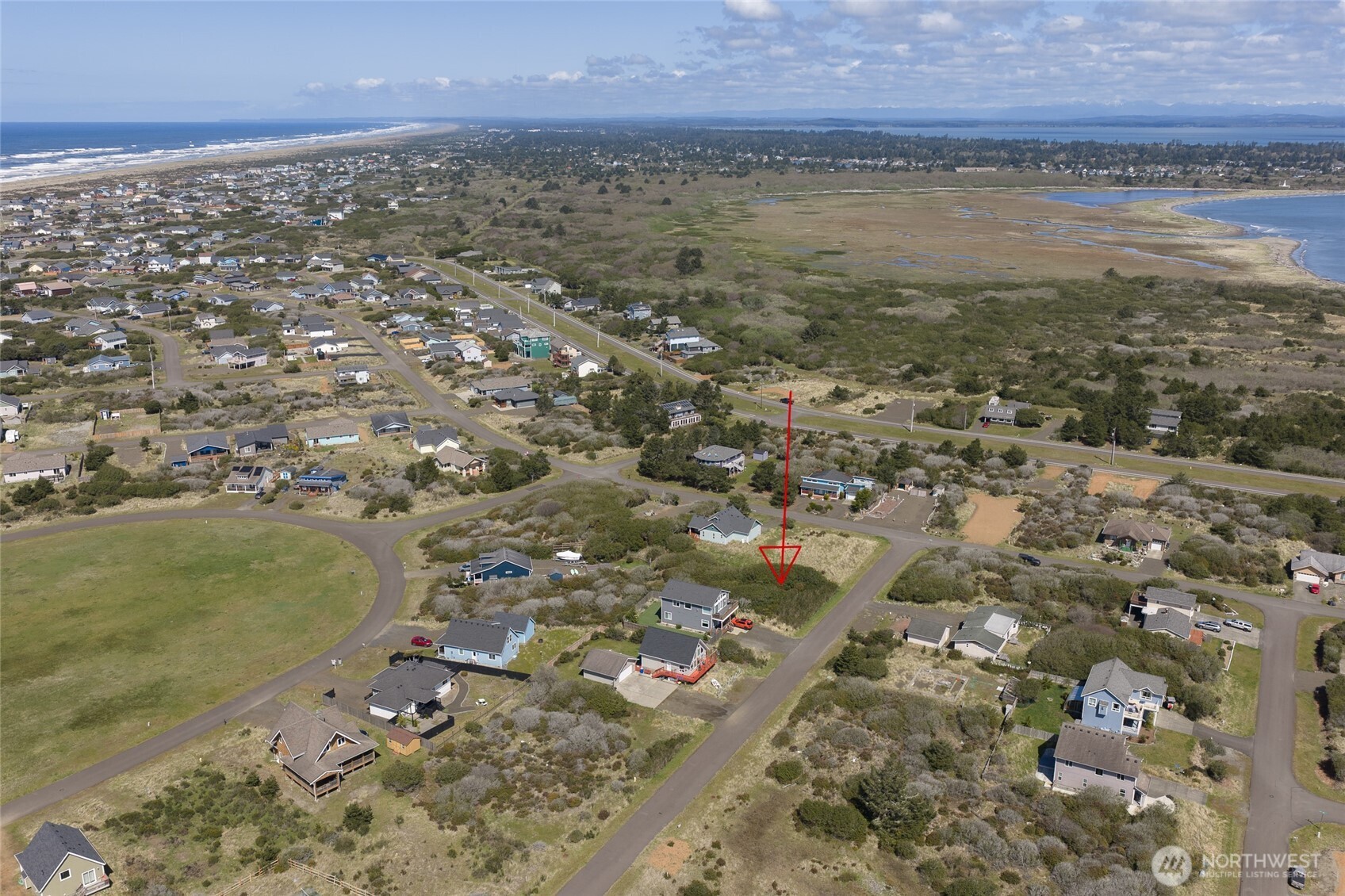 408 S Bel Air Loop SW, Ocean Shores, WA 98569