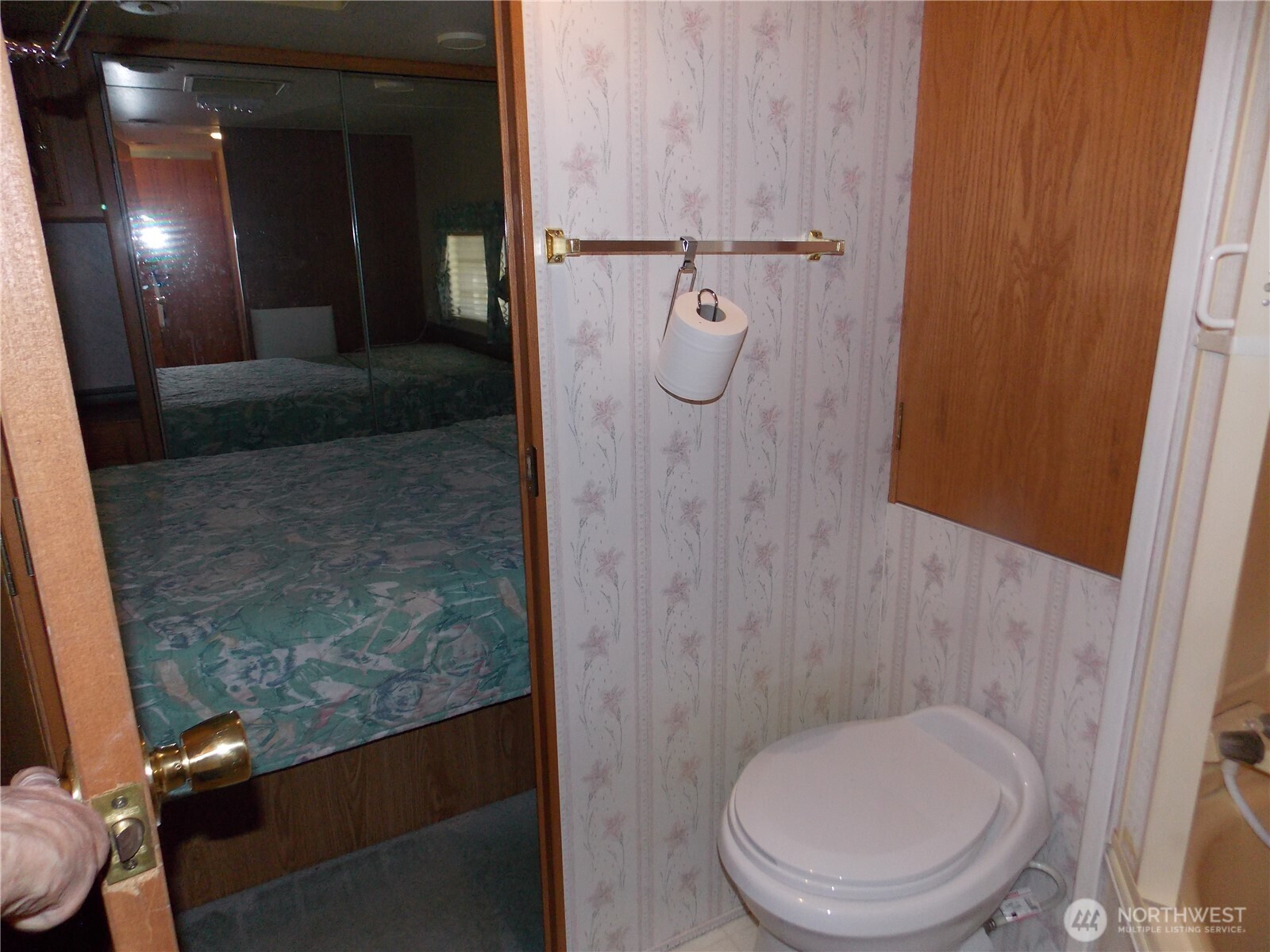 16302 Village Drive SE, Rainier, WA 98576