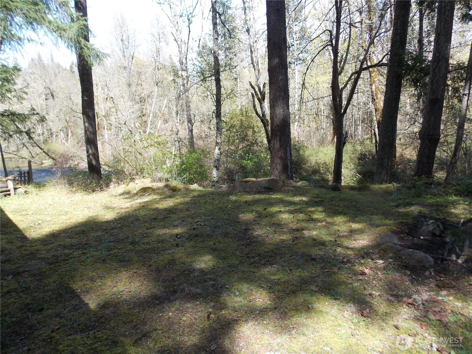 16302 Village Drive SE, Rainier, WA 98576