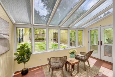 3240 W Viewmont Way W, Seattle, WA 98199 - Photo 17