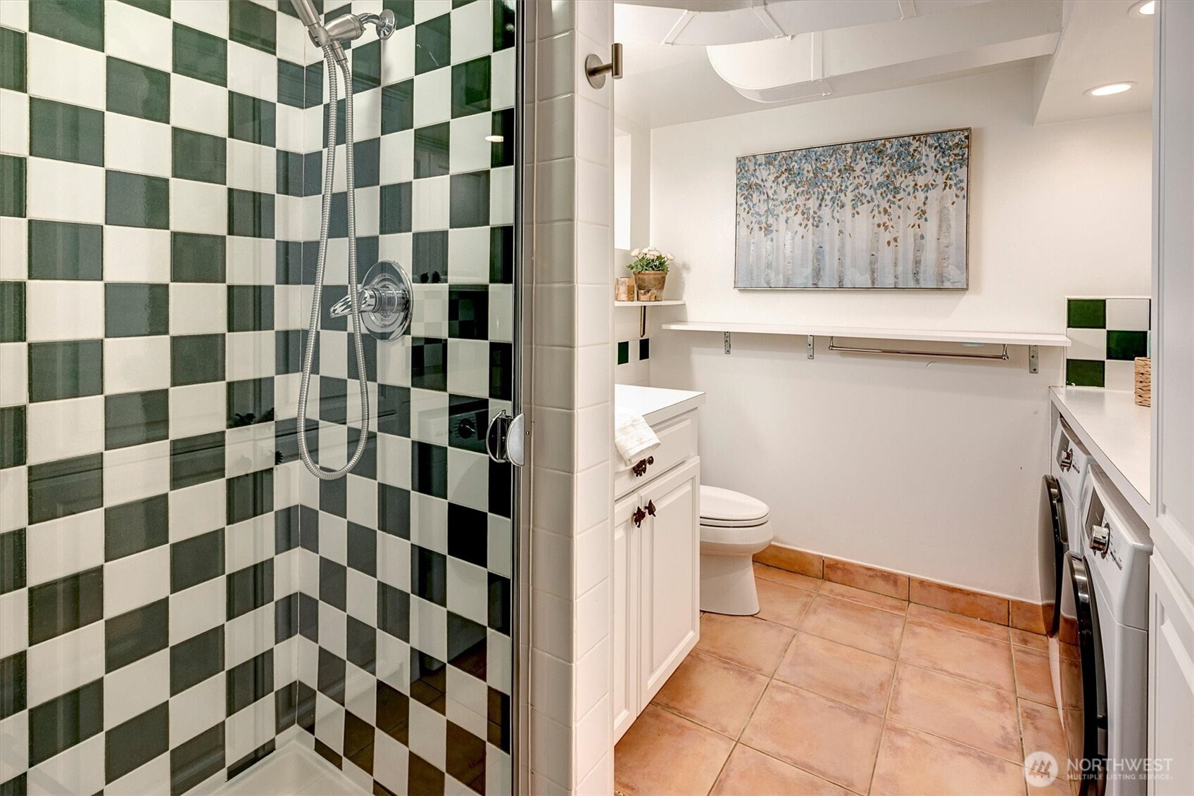 3240 W Viewmont Way W, Seattle, WA 98199