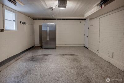 3240 W Viewmont Way W, Seattle, WA 98199 - Photo 28