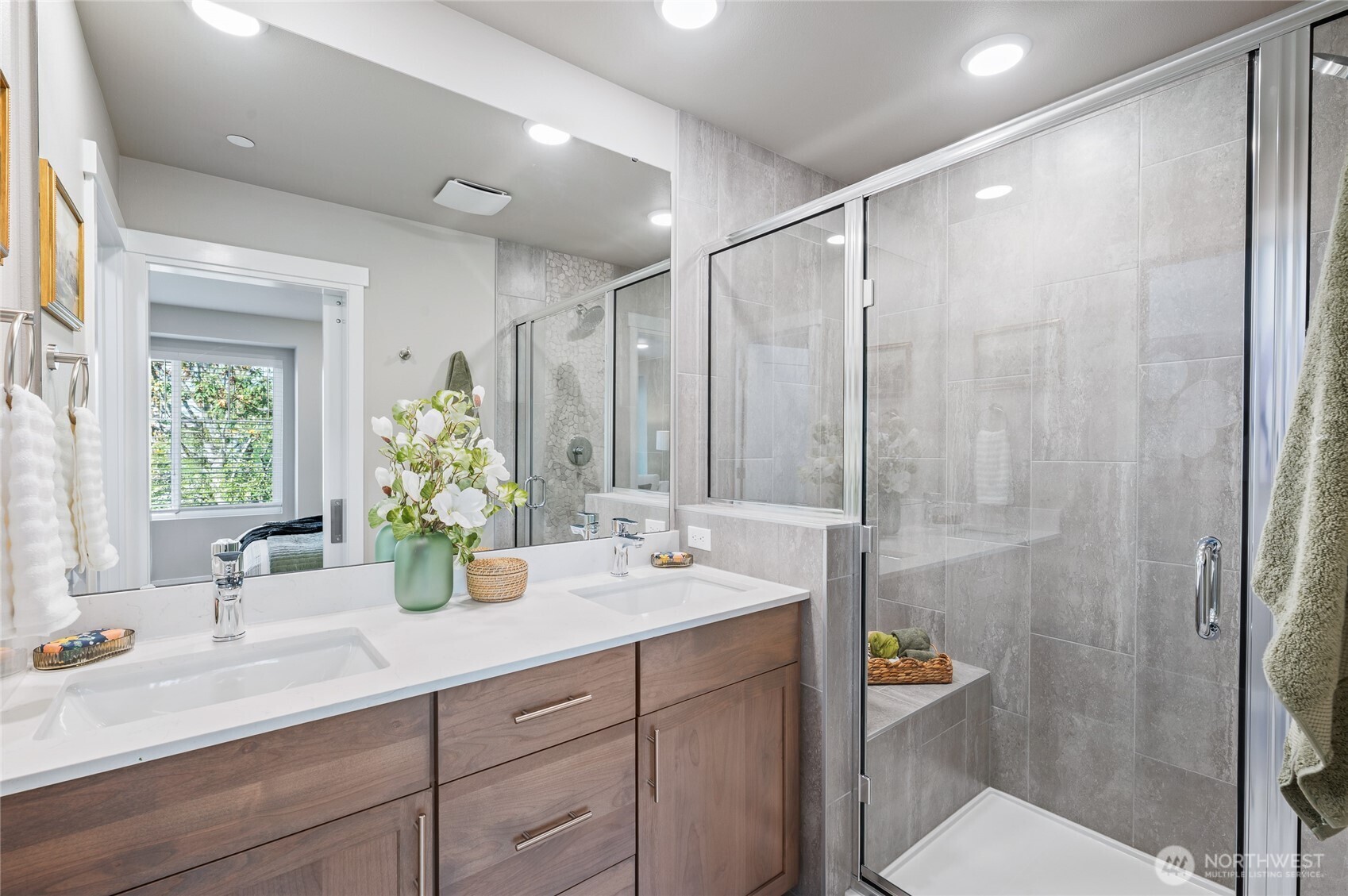 14424 Madison Way #D5, Lynnwood, WA 98087
