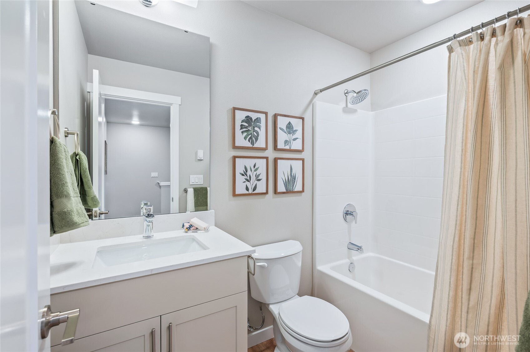 14424 Madison Way #D5, Lynnwood, WA 98087