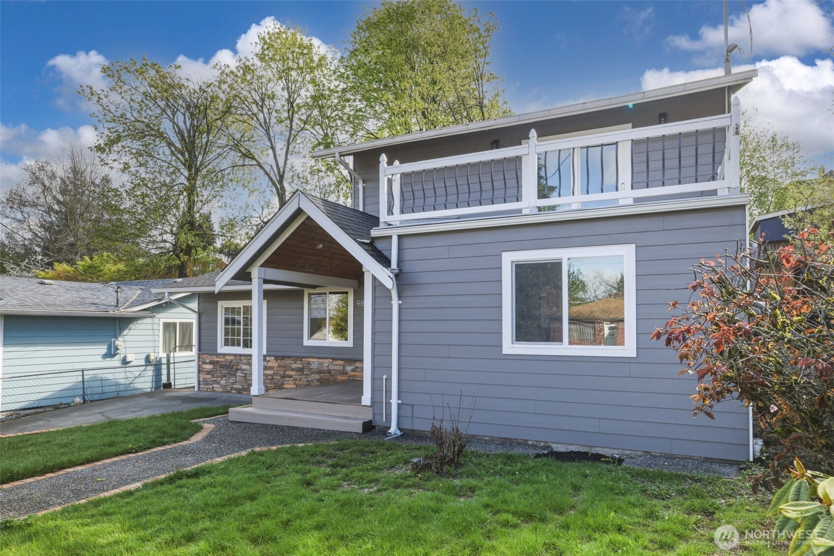 9812 59th Avenue S, Seattle, WA 98118