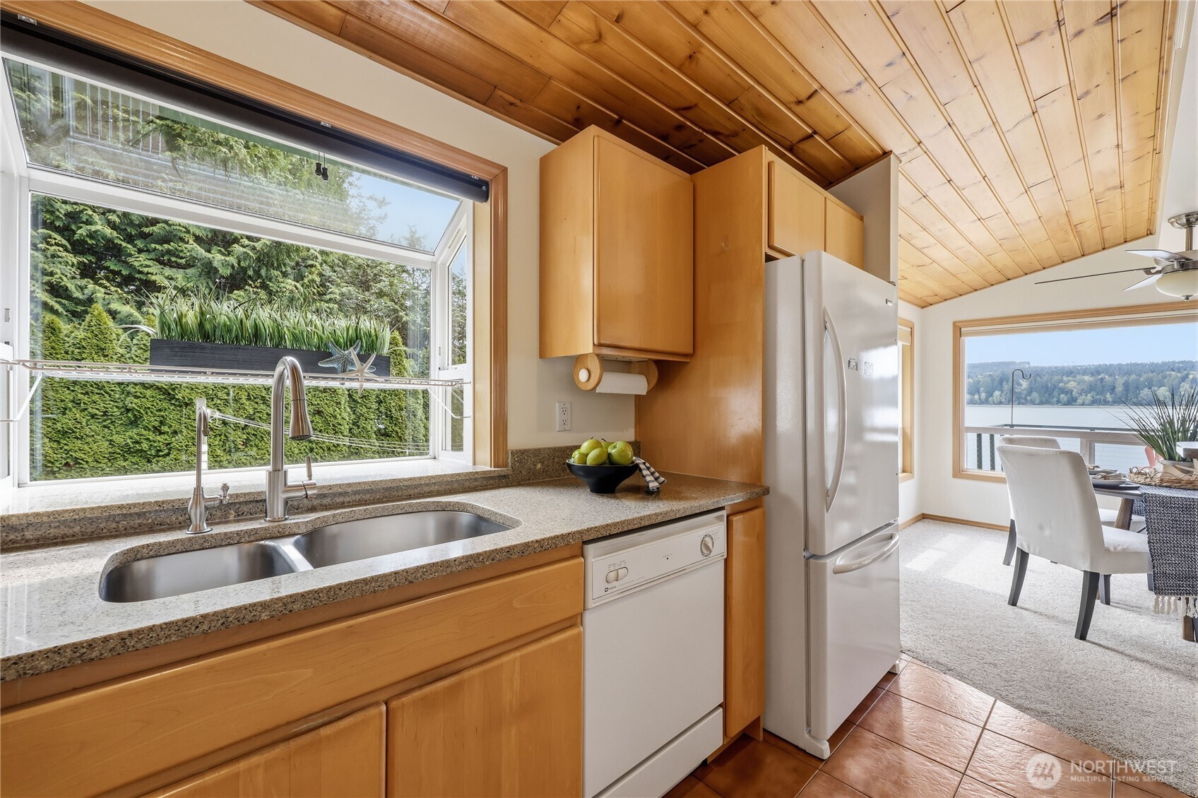 28919 Gamble Place NE, Kingston, WA 98346