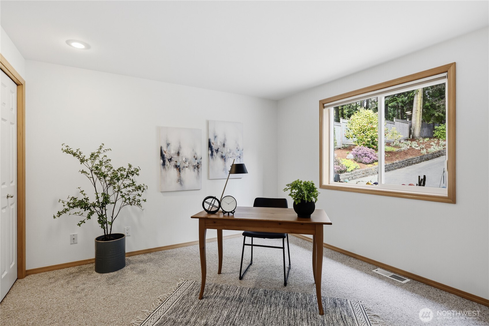 28919 Gamble Place NE, Kingston, WA 98346