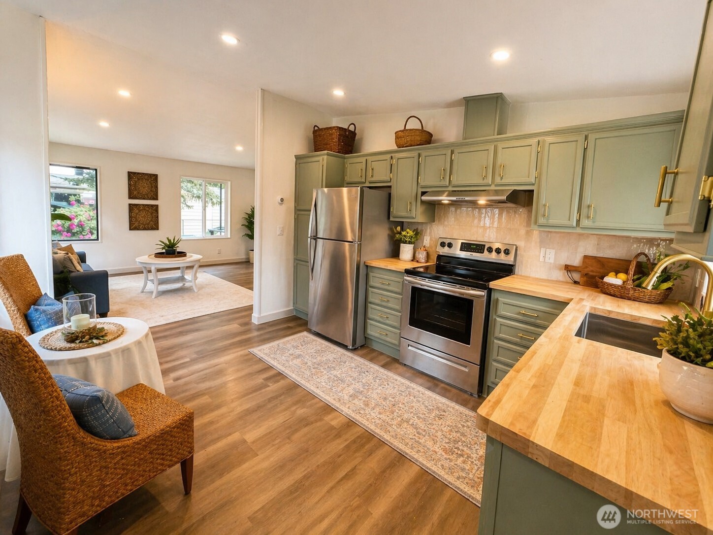 51 SE Foxglove Avenue , Shelton, WA 98584
