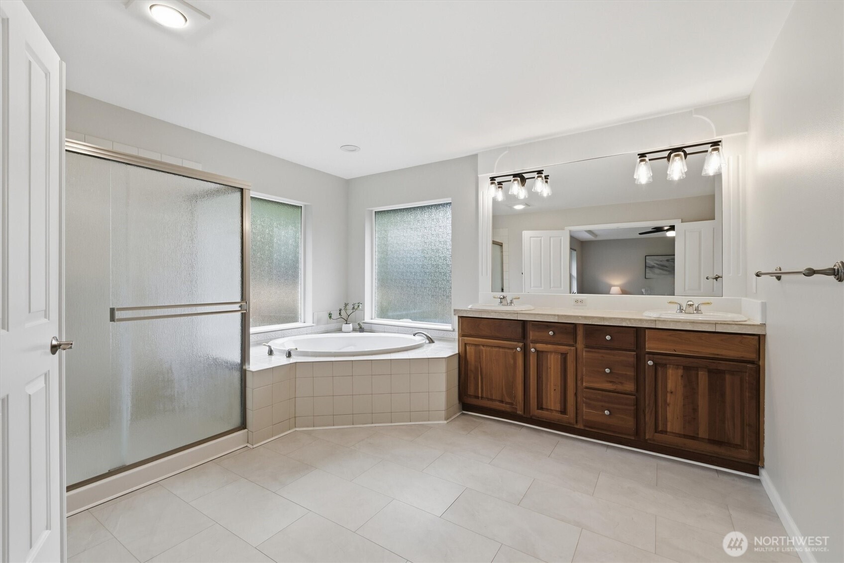 6508 E Crest View Loop SE, Snoqualmie, WA 98065