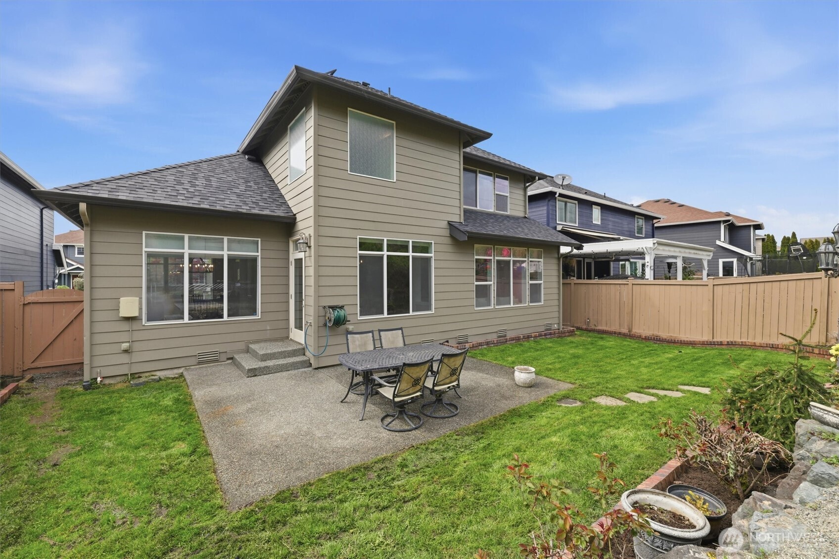 6508 E Crest View Loop SE, Snoqualmie, WA 98065