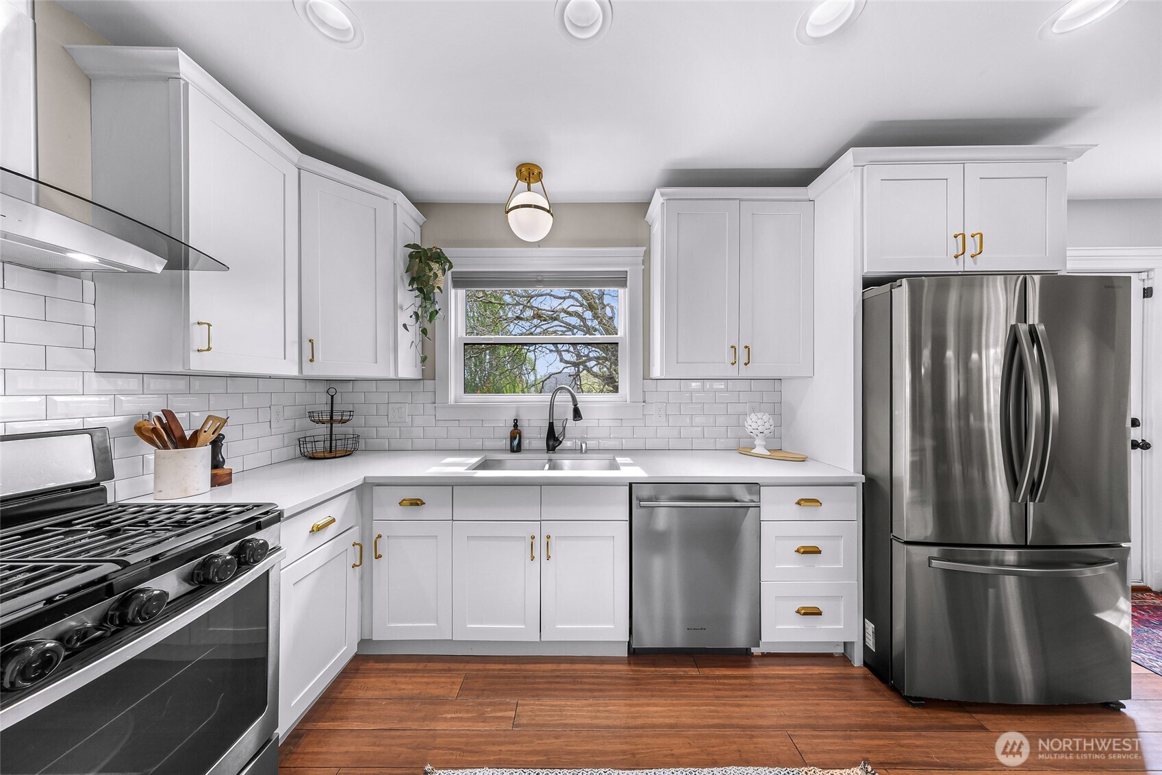 2833 NW 71st Street , Seattle, WA 98117