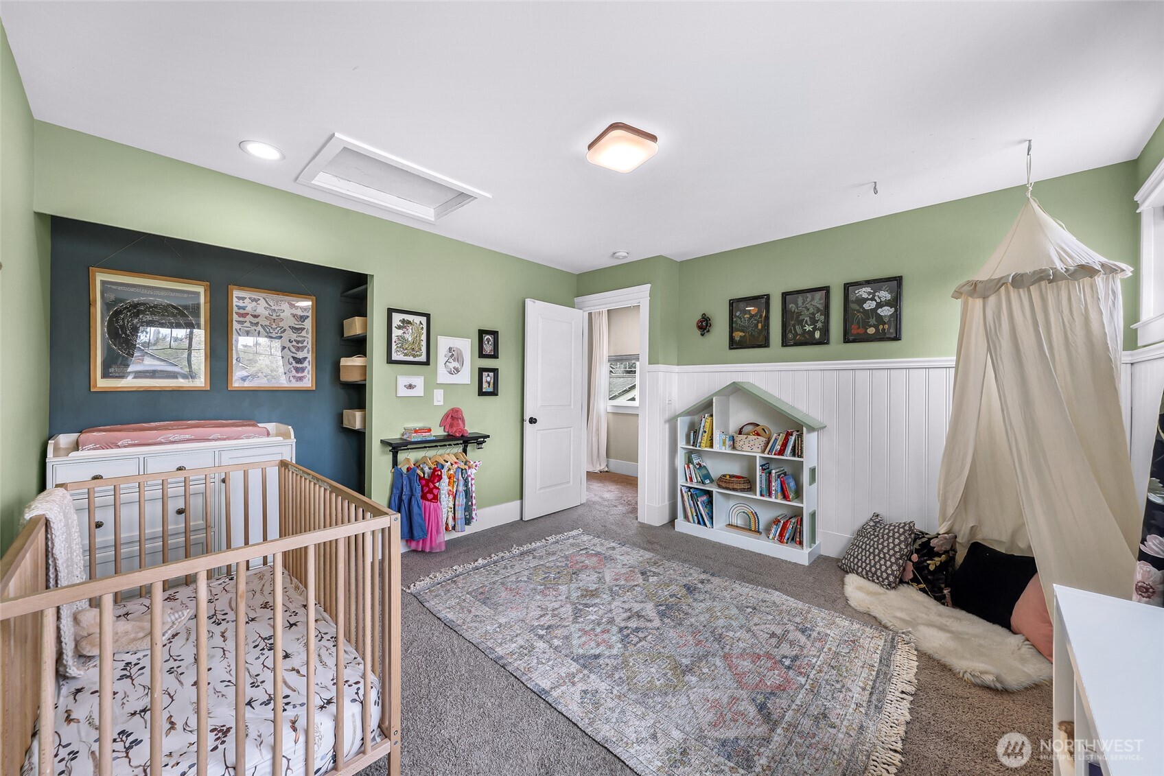 2833 NW 71st Street , Seattle, WA 98117