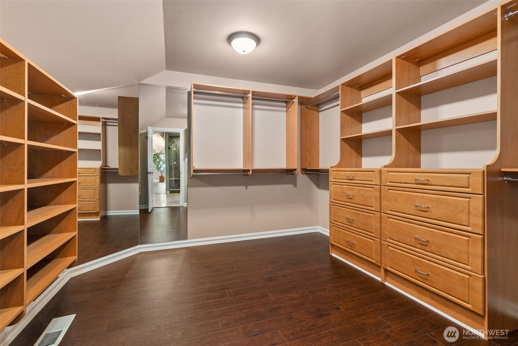 2609 Country Club Court NW, Olympia, WA 98502