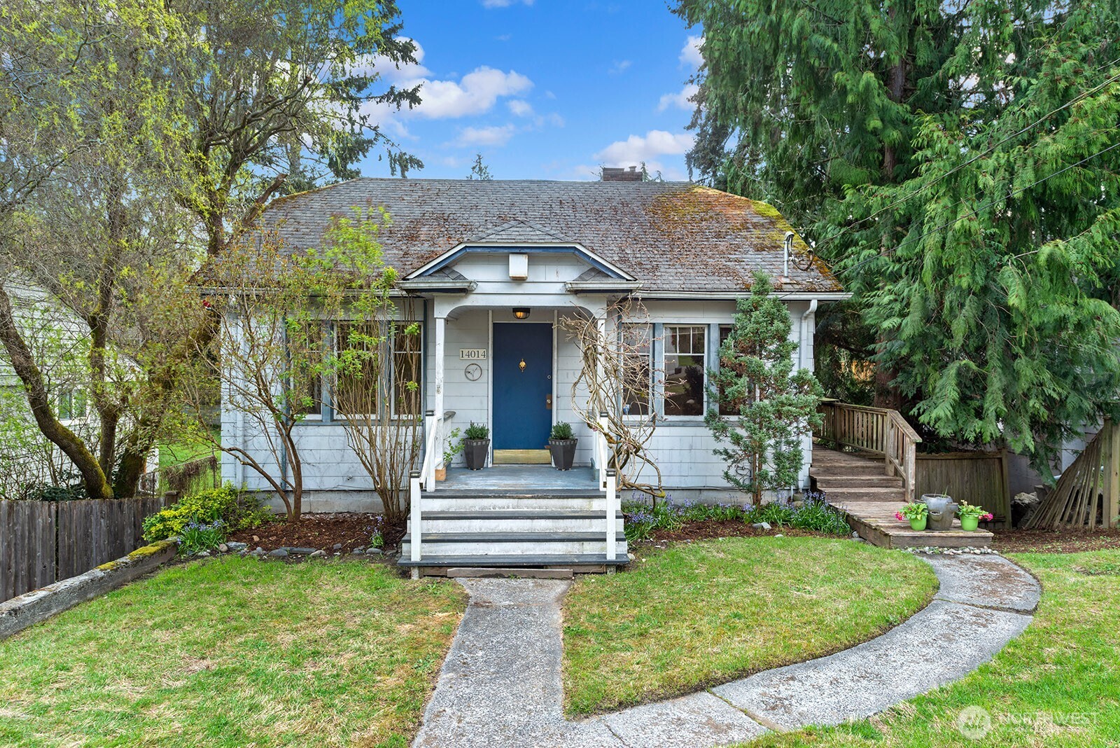 14014 Palatine Avenue N, Seattle, WA 98133