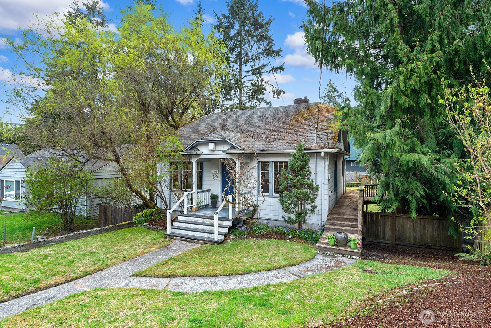 14014 Palatine Avenue N, Seattle, WA 98133